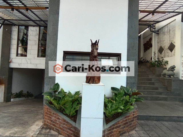 Urbanest inn House Slipi ( kost exklusive jakarta barat)