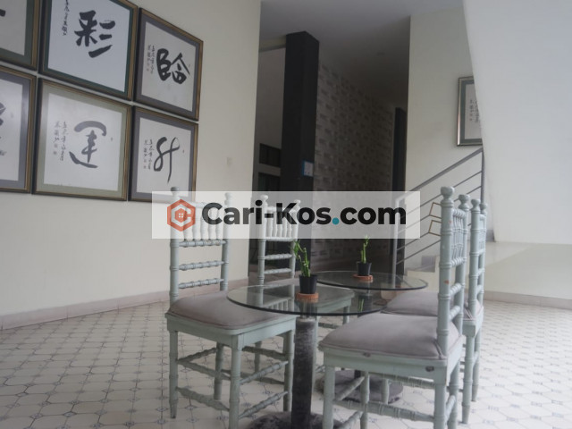 Urbanest inn House Slipi ( kost exklusive jakarta barat)