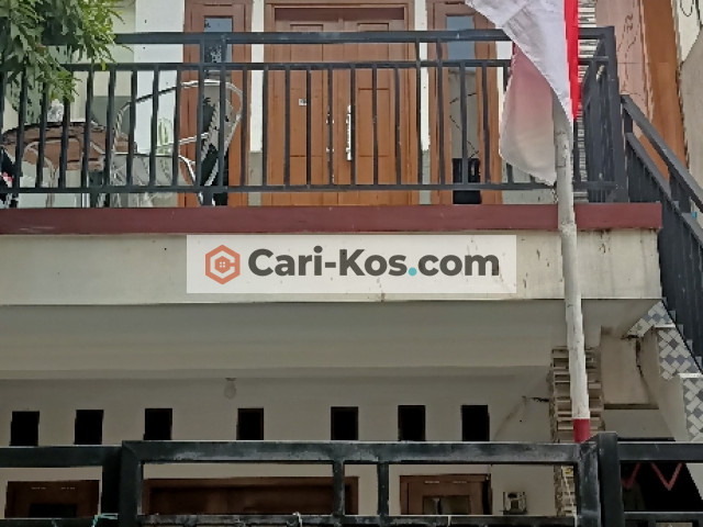 Kost Bu Titi Nyaman, Aman, dan Strategis