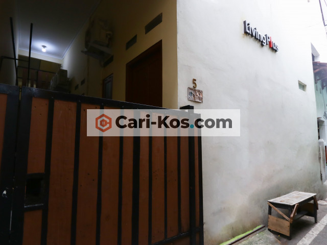 Kost Living Plus Pulo Gadung